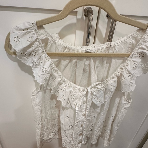 Doen Eyelet Ruffle Top - Picture 2 of 2
